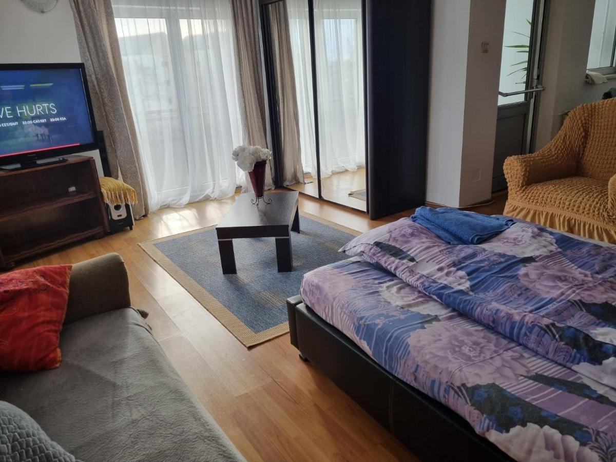 Penthouse Apartament 2 Floors, 2 Bedroom , 2 Bath, 120 Sqm , Inside Yard Parking Cluj-Napoca Eksteriør billede