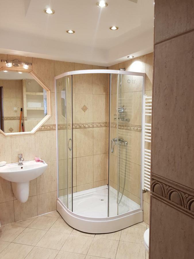 Penthouse Apartament 2 Floors, 2 Bedroom , 2 Bath, 120 Sqm , Inside Yard Parking Cluj-Napoca Eksteriør billede