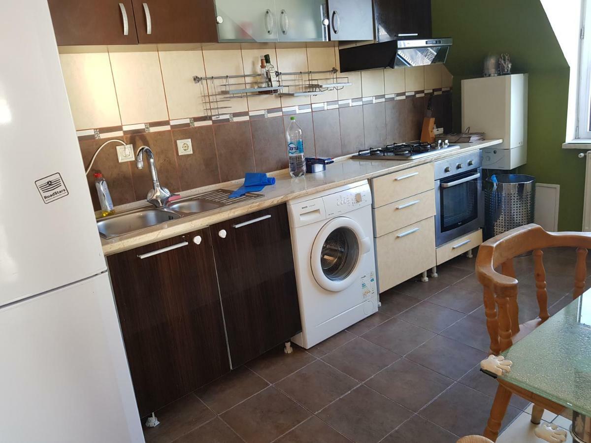 Penthouse Apartament 2 Floors, 2 Bedroom , 2 Bath, 120 Sqm , Inside Yard Parking Cluj-Napoca Eksteriør billede